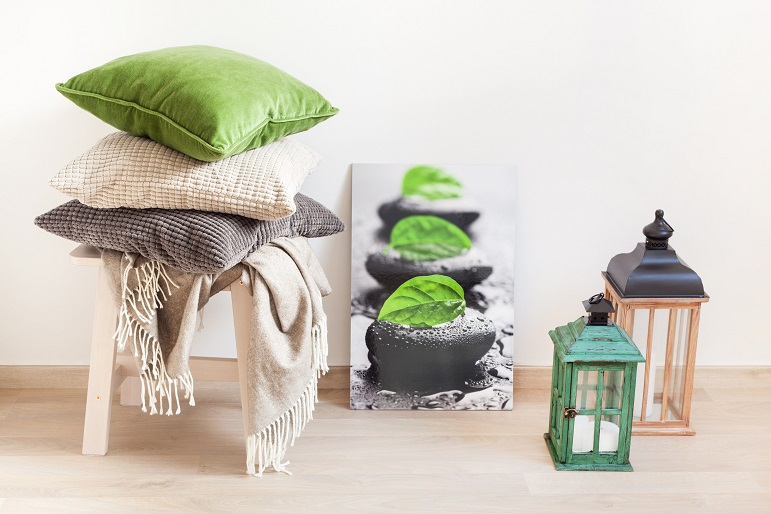 gray-and-green-cushions-throw-cozy-home-mzl9ygv-min-min_1